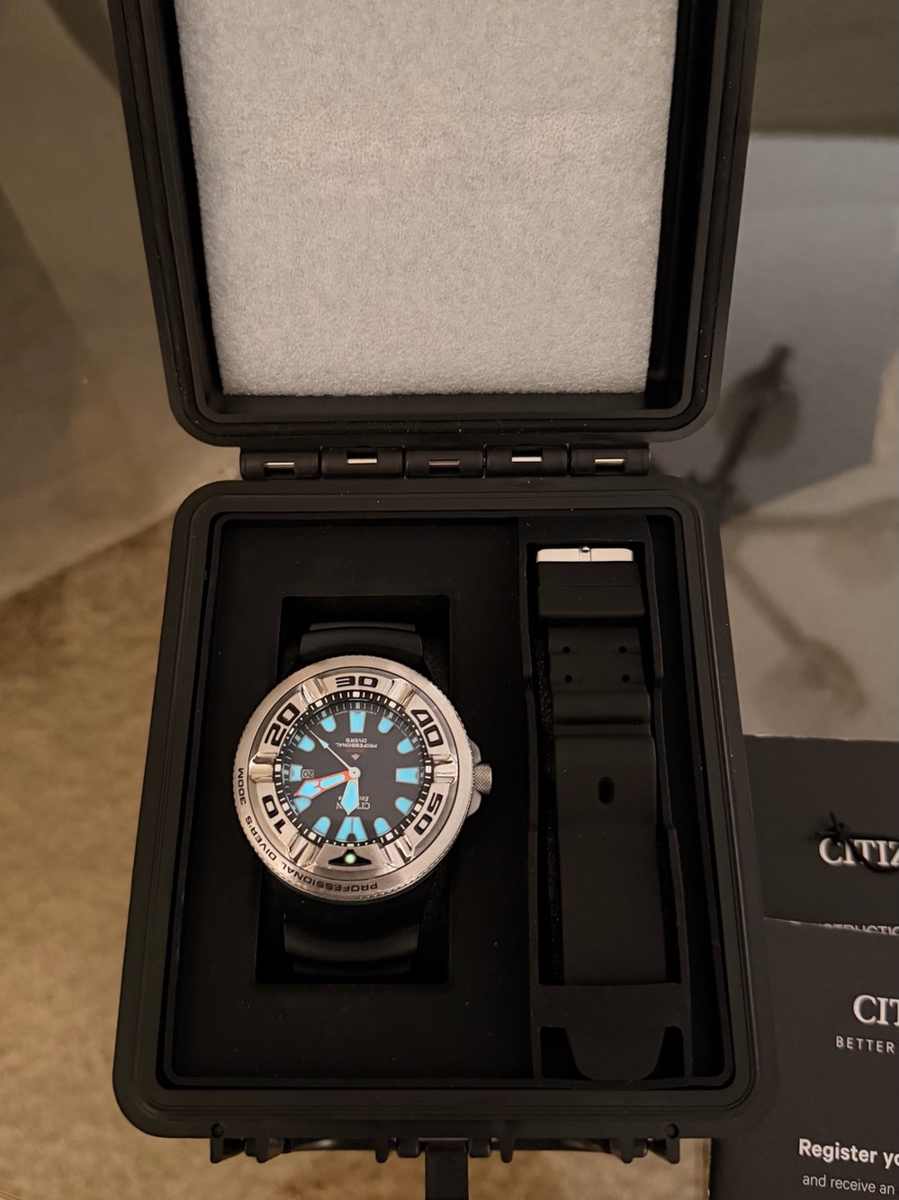Citizen Promaster Dive Eco-Drive Watch - Picture 3 of 8